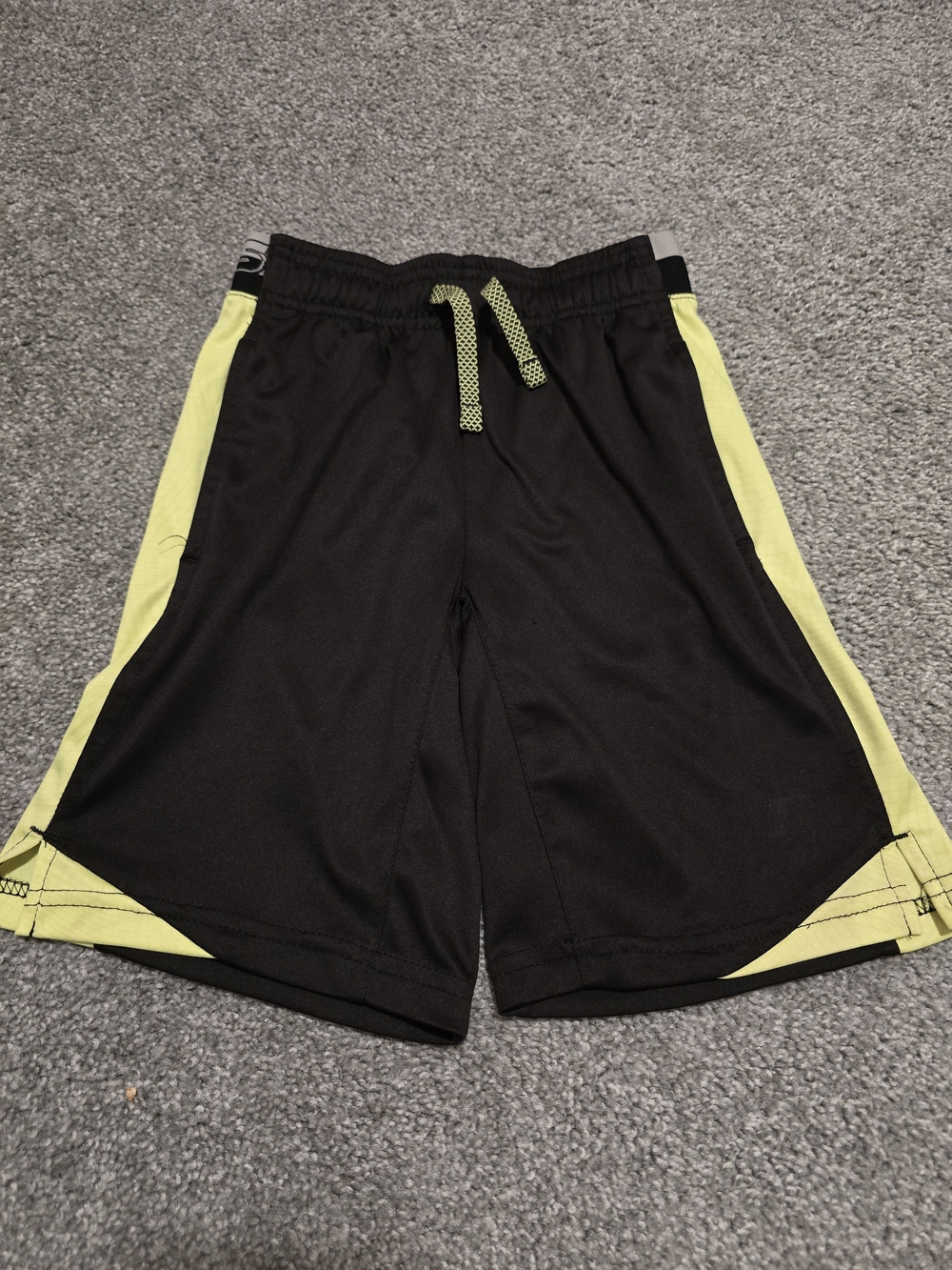 Russell Athletic Boys Black Performance Shorts Neon Yellow Size Medium 8